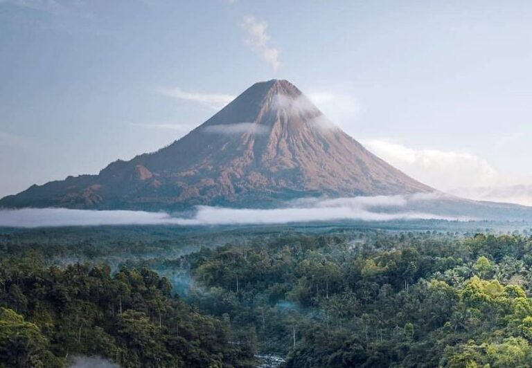 Gunung Tertinggi di Pulau Jawa